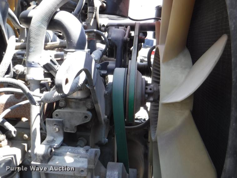 image for item K5944 1997 Ford B800 school bus