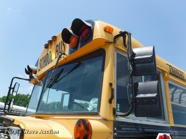 image for item K5944 1997 Ford B800 school bus