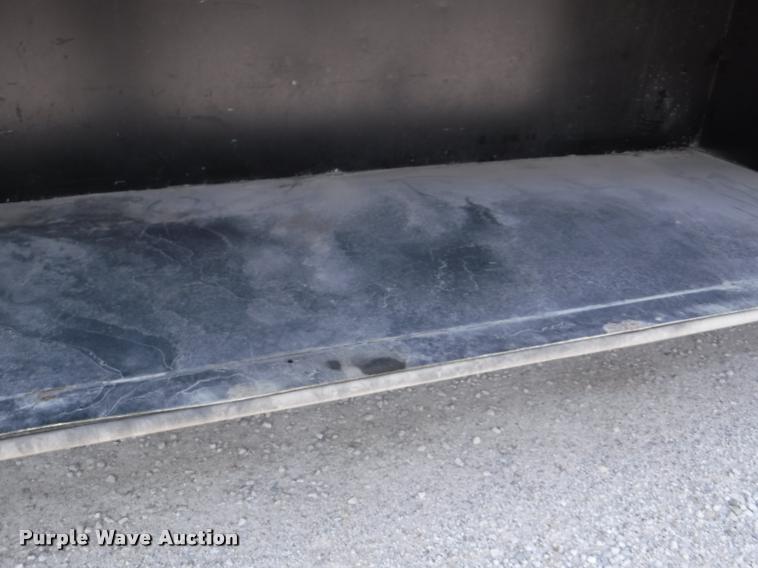 image for item K5944 1997 Ford B800 school bus