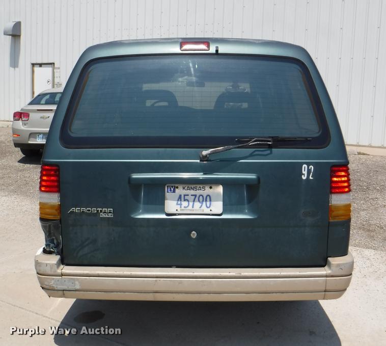 image for item K5945 1995 Ford Aerostar XLT Extended van