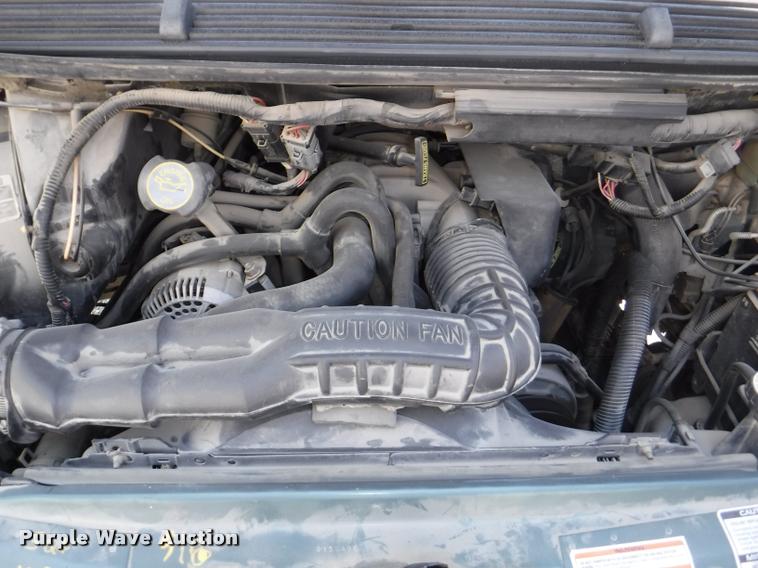 image for item K5945 1995 Ford Aerostar XLT Extended van