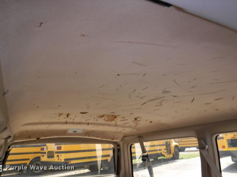 image for item K5945 1995 Ford Aerostar XLT Extended van