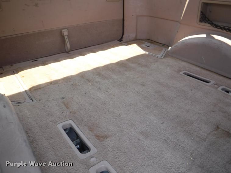 image for item K5945 1995 Ford Aerostar XLT Extended van