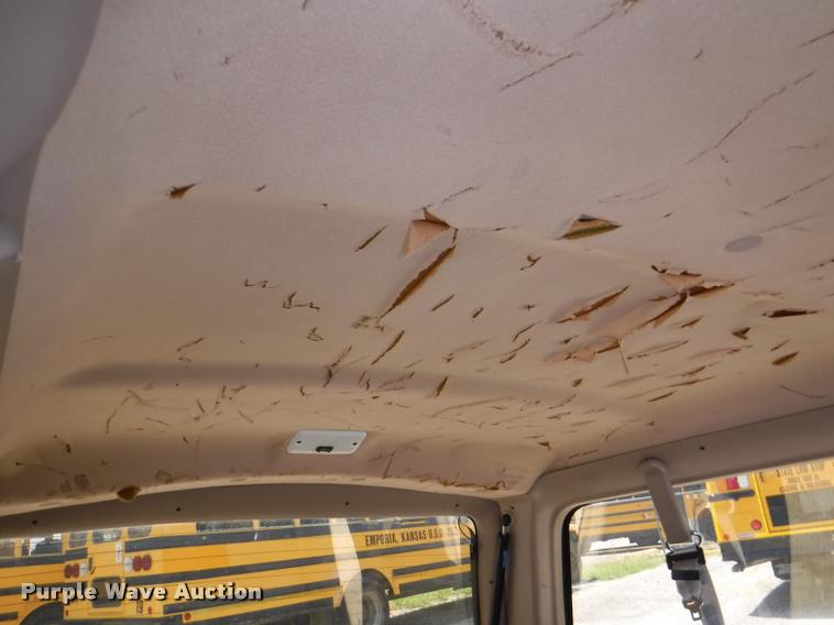 image for item K5945 1995 Ford Aerostar XLT Extended van