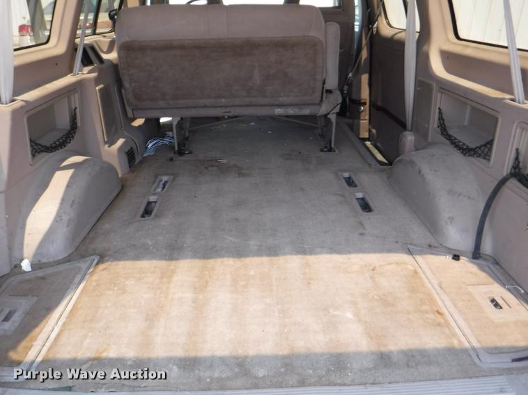 image for item K5945 1995 Ford Aerostar XLT Extended van