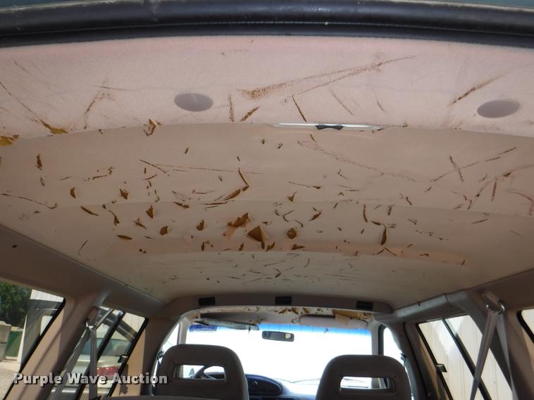 image for item K5945 1995 Ford Aerostar XLT Extended van