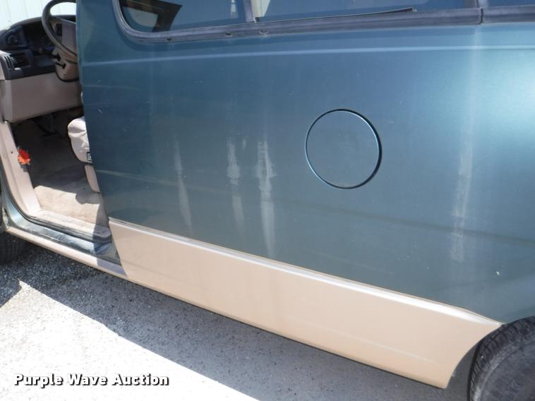 image for item K5945 1995 Ford Aerostar XLT Extended van