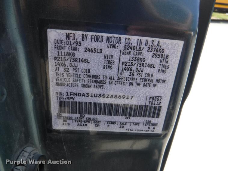 image for item K5945 1995 Ford Aerostar XLT Extended van
