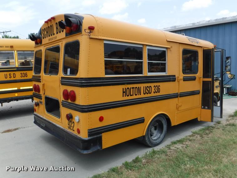 image for item K5946 1993 Chevrolet G30 school bus