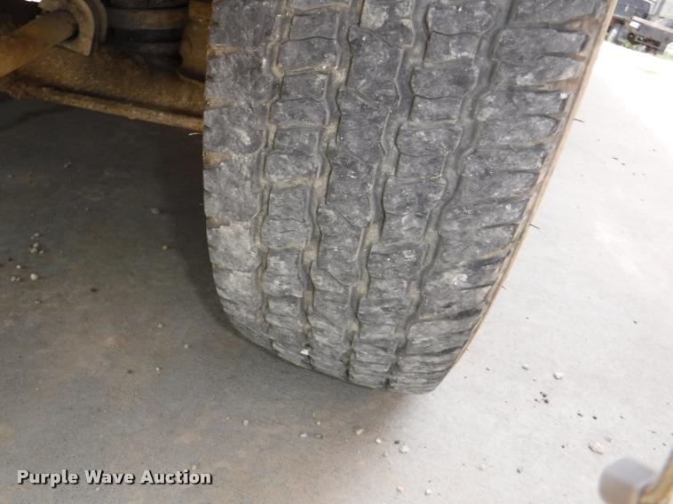 image for item K5946 1993 Chevrolet G30 school bus