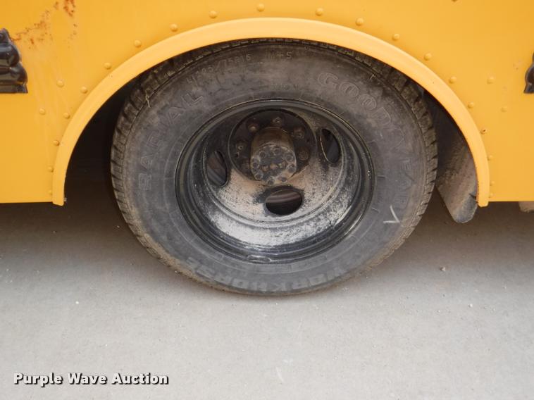 image for item K5946 1993 Chevrolet G30 school bus