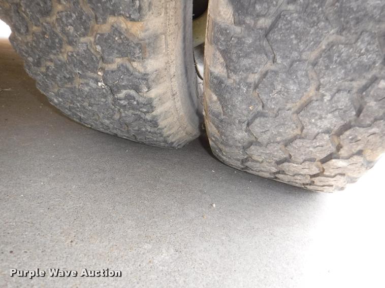 image for item K5946 1993 Chevrolet G30 school bus