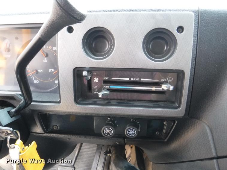 image for item K5946 1993 Chevrolet G30 school bus