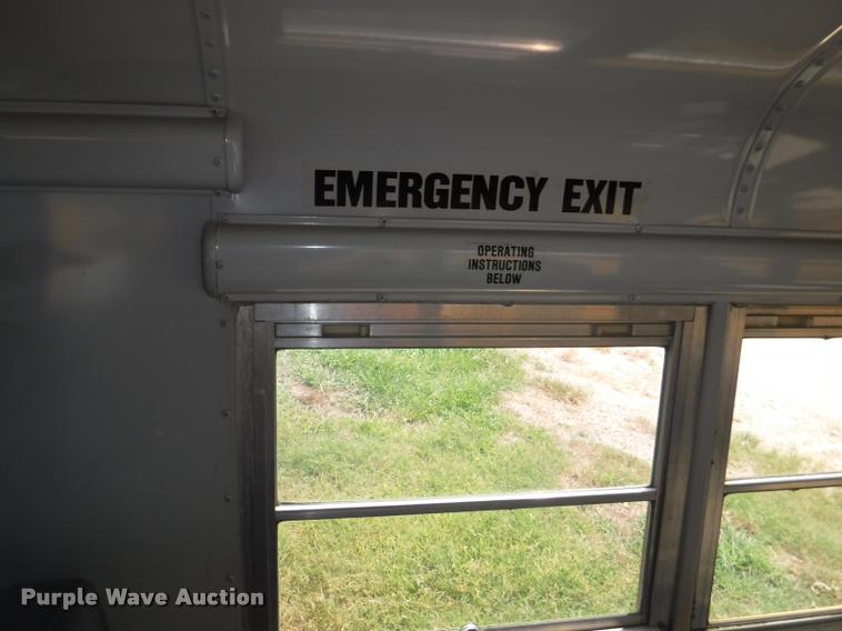 image for item K5946 1993 Chevrolet G30 school bus