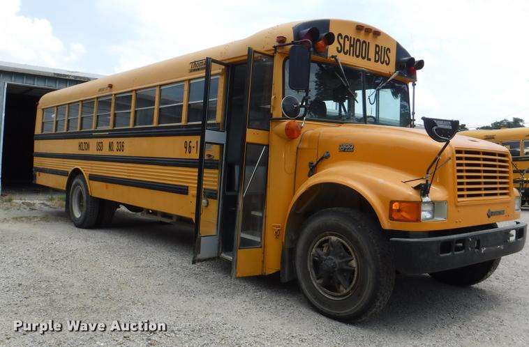 image for item K5947 1996 International 3800 school bus