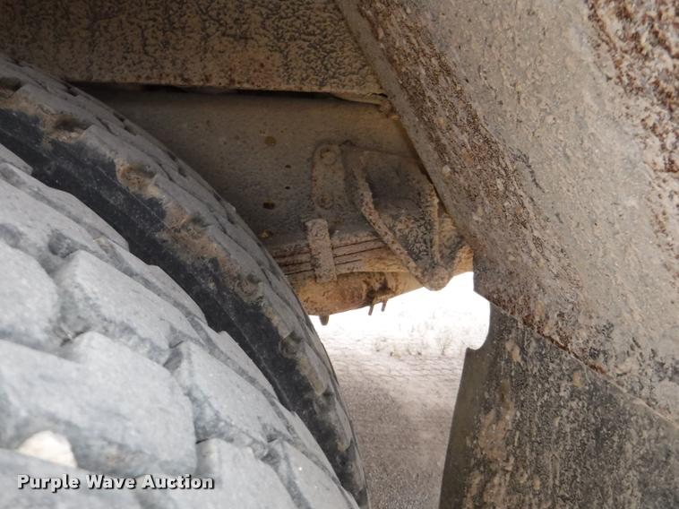 image for item K5947 1996 International 3800 school bus