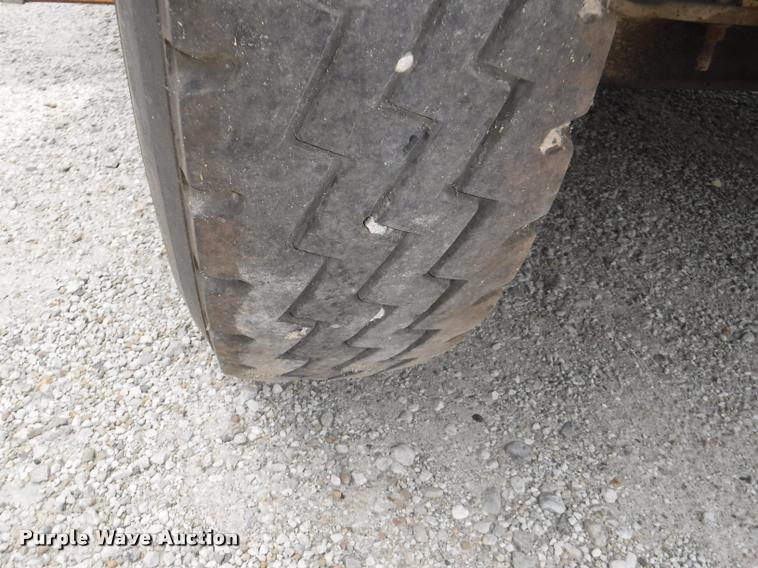 image for item K5947 1996 International 3800 school bus