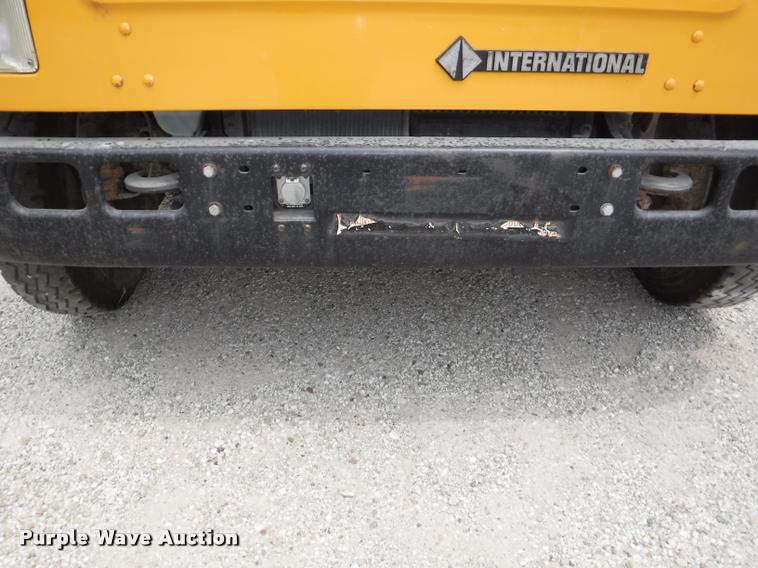 image for item K5947 1996 International 3800 school bus