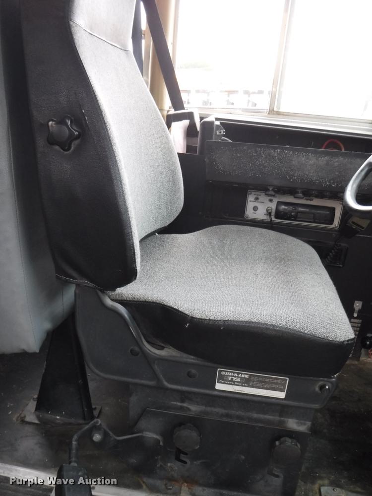 image for item K5947 1996 International 3800 school bus