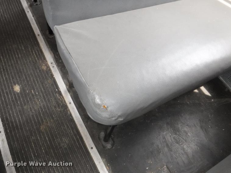 image for item K5947 1996 International 3800 school bus