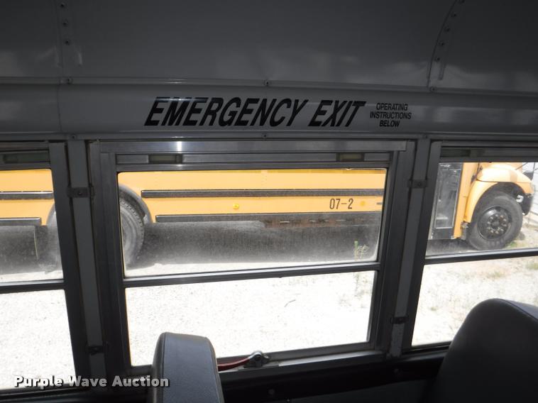 image for item K5947 1996 International 3800 school bus