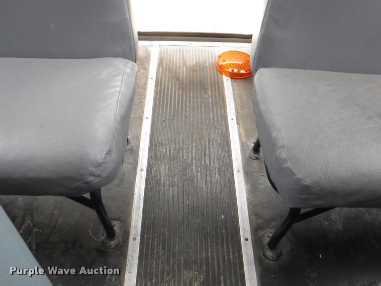 image for item K5947 1996 International 3800 school bus