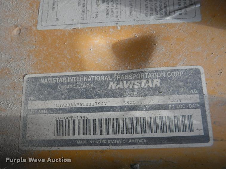 image for item K5947 1996 International 3800 school bus