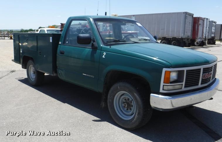 image for item K5950 1988 GMC Sierra 3500 SL utility bed pickup truck