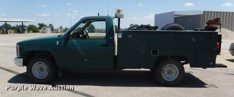 image for item K5950 1988 GMC Sierra 3500 SL utility bed pickup truck