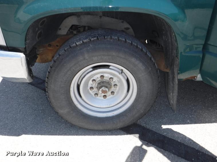 image for item K5950 1988 GMC Sierra 3500 SL utility bed pickup truck