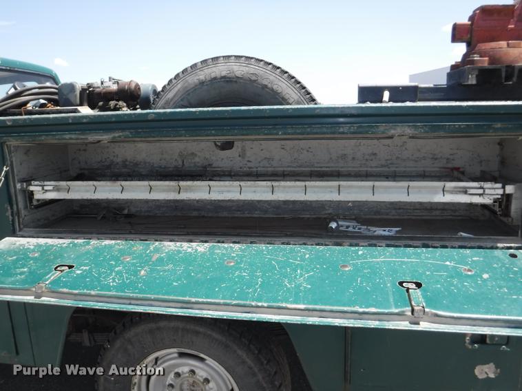 image for item K5950 1988 GMC Sierra 3500 SL utility bed pickup truck