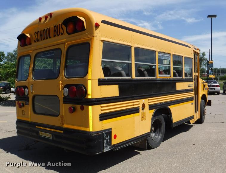 image for item K5978 1995 Chevrolet G30 school bus