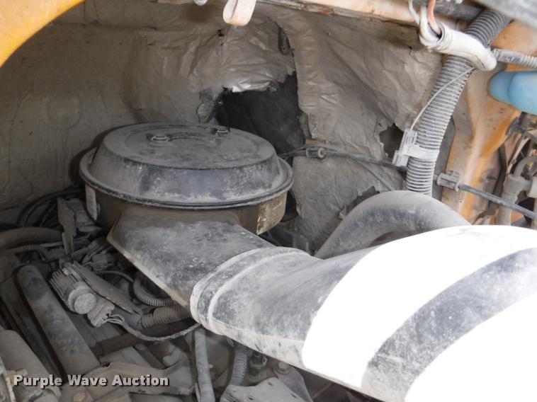 image for item K5978 1995 Chevrolet G30 school bus