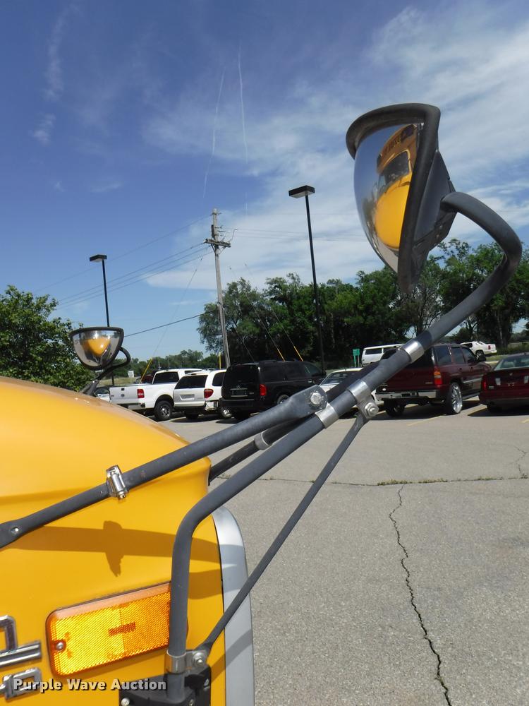 image for item K5978 1995 Chevrolet G30 school bus