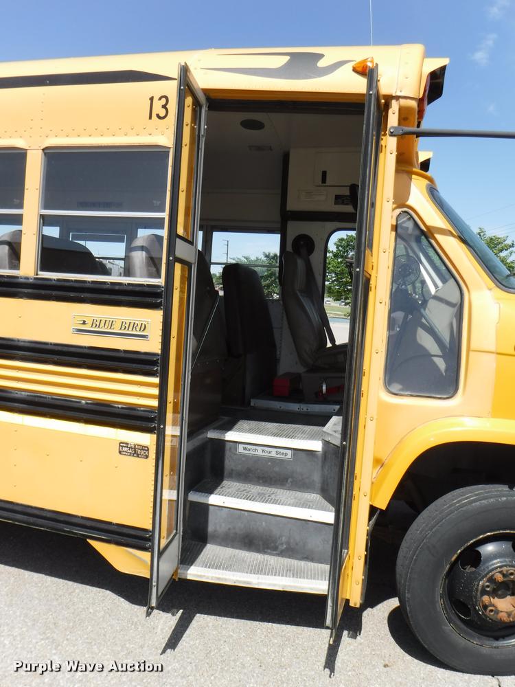 image for item K5978 1995 Chevrolet G30 school bus
