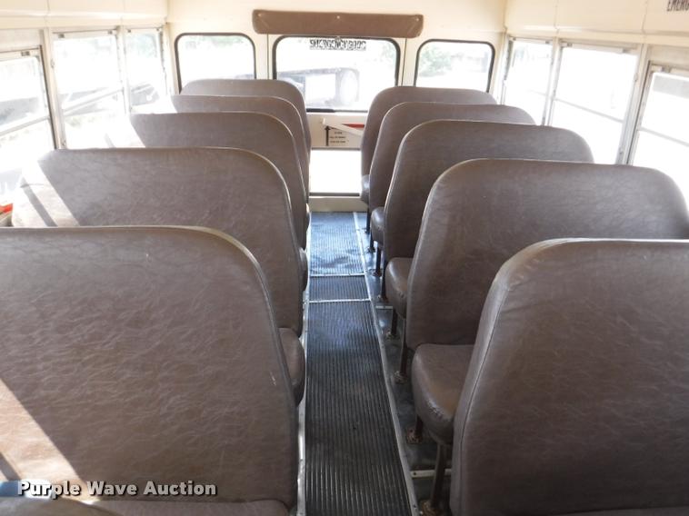 image for item K5978 1995 Chevrolet G30 school bus