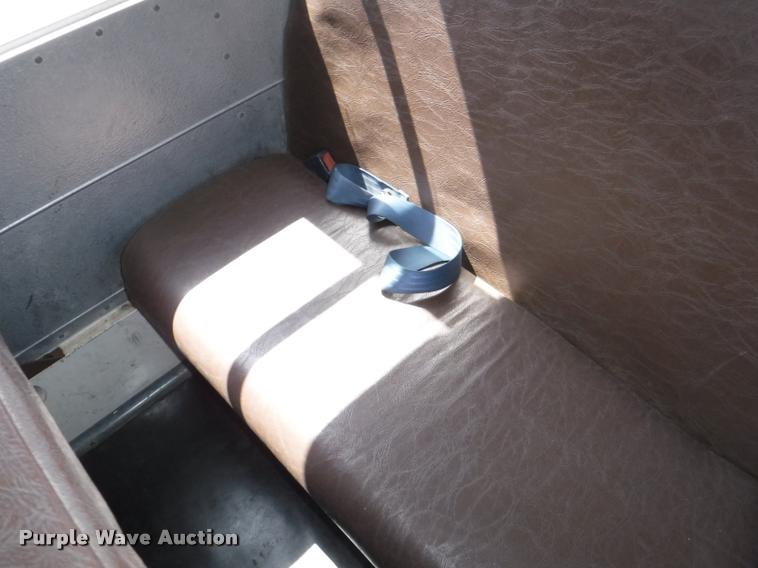 image for item K5978 1995 Chevrolet G30 school bus