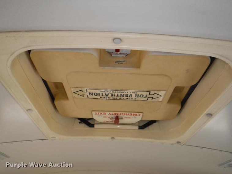 image for item K5978 1995 Chevrolet G30 school bus