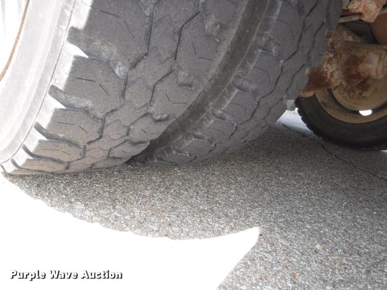 image for item K5978 1995 Chevrolet G30 school bus