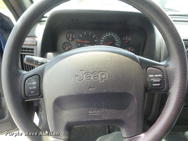 image for item K7561 2000 Jeep Grand Cherokee Laredo SUV