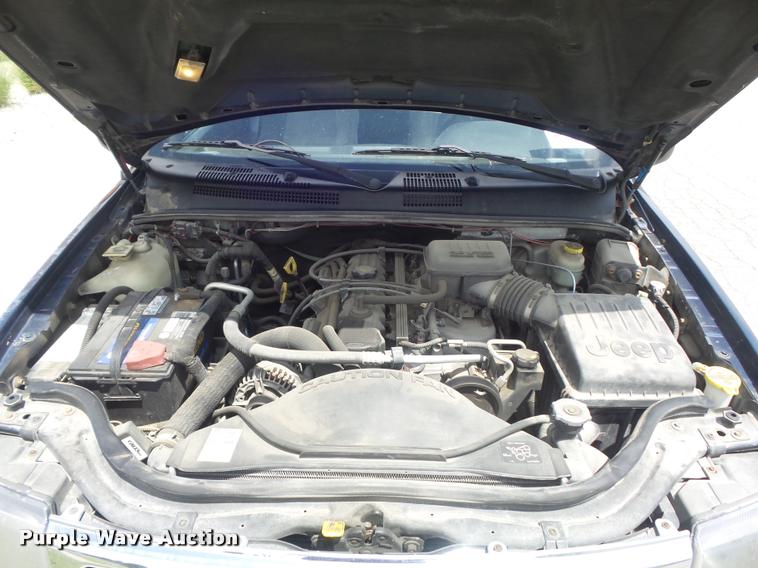 image for item K7561 2000 Jeep Grand Cherokee Laredo SUV