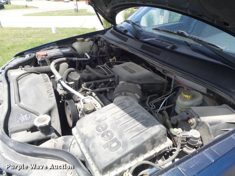 image for item K7561 2000 Jeep Grand Cherokee Laredo SUV