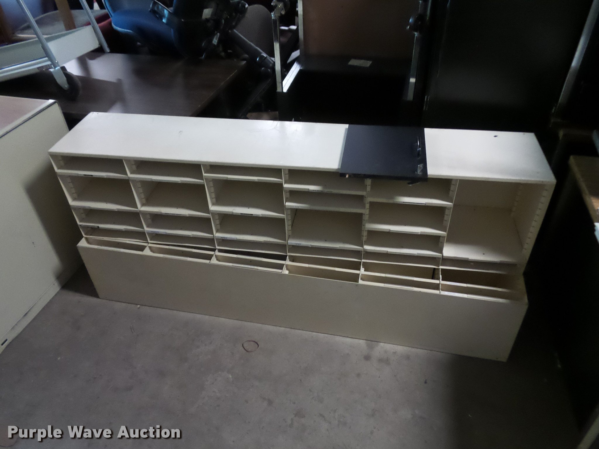 Office furniture in Kansas City, MO Item CA9037 sold Purple Wave