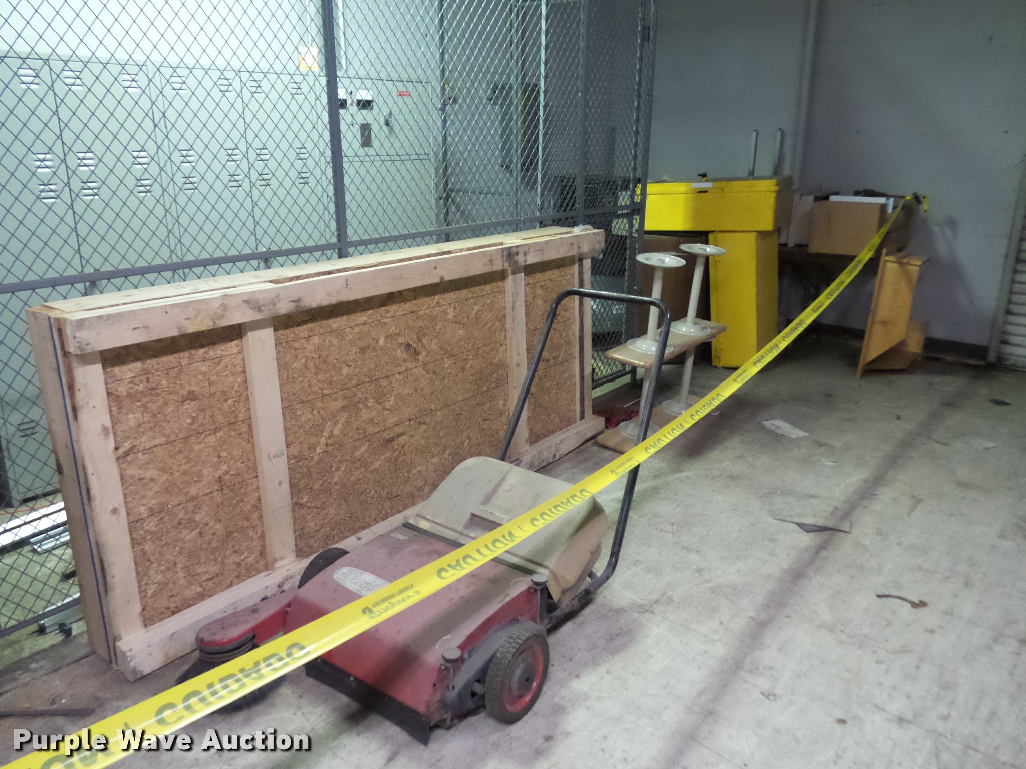 Office supplies in Kansas City, MO Item CA9040 sold Purple Wave