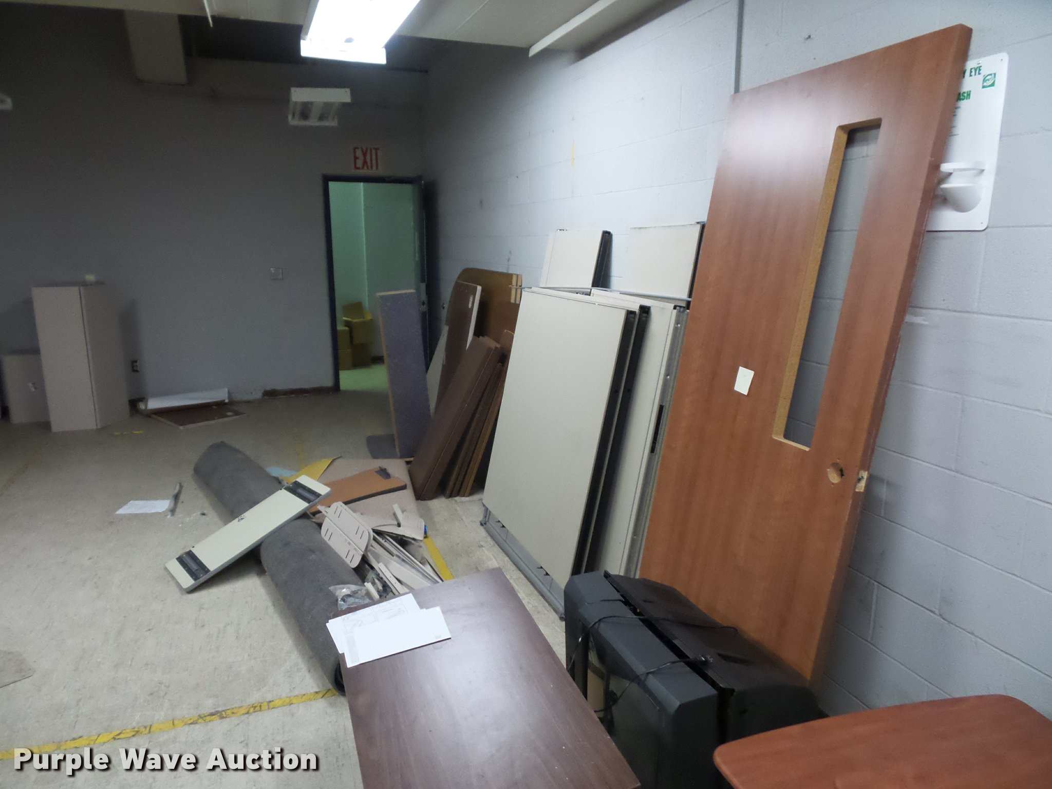 Furniture in Kansas City, MO Item CA9043 sold Purple Wave