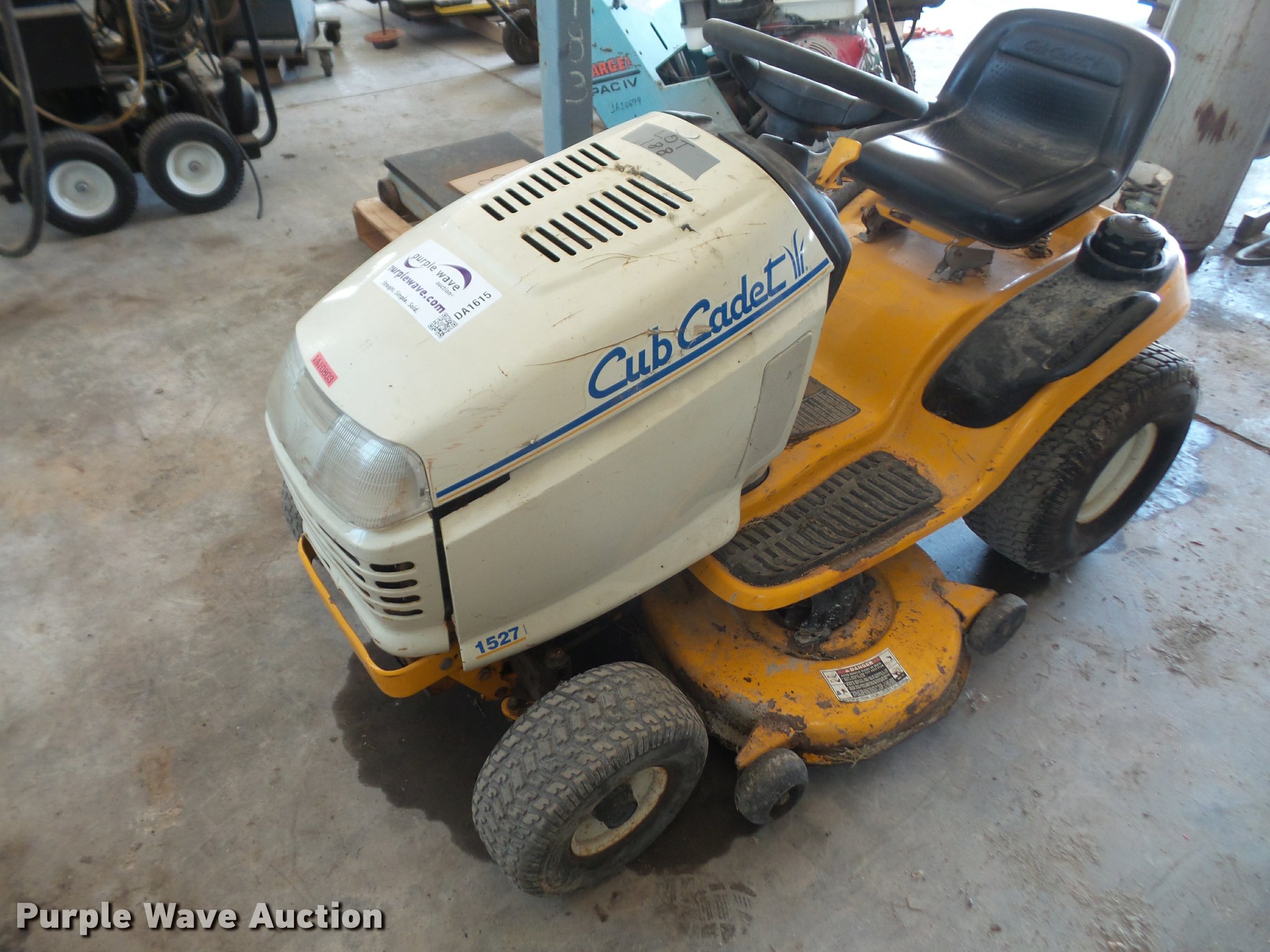 Cub Cadet 1527 lawn mower in Saint Joseph, MO Item DA1615 sold
