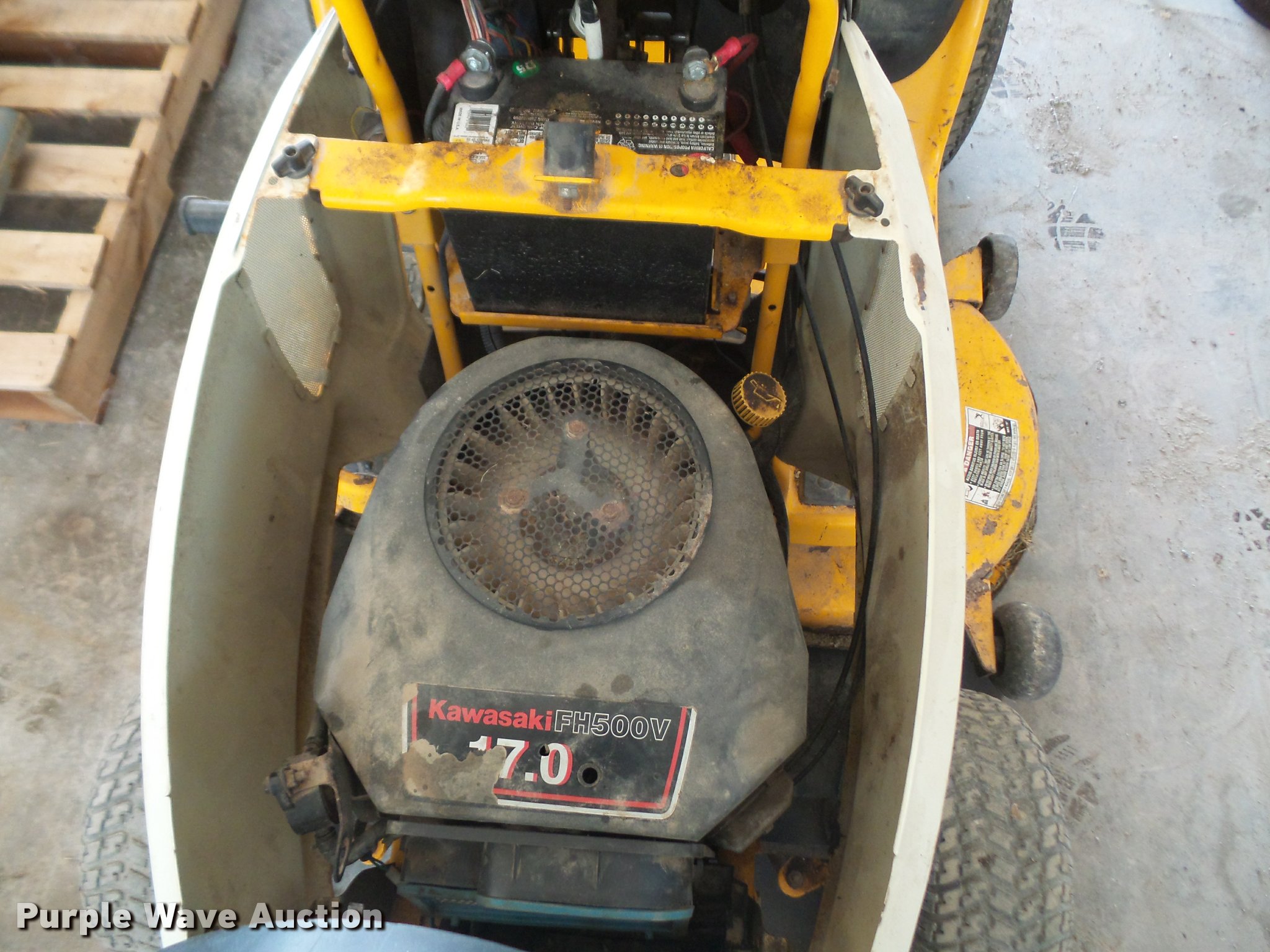 Cub Cadet 1527 lawn mower in Saint Joseph, MO Item DA1615 sold