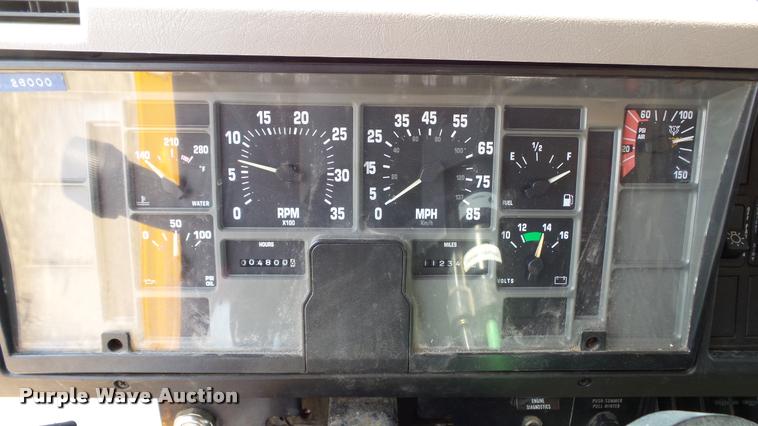 image for item DA1116 2001 International F2554 dump truck