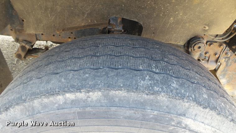 image for item DA1116 2001 International F2554 dump truck