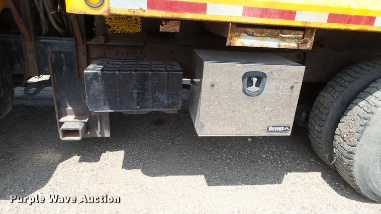 image for item DA1116 2001 International F2554 dump truck